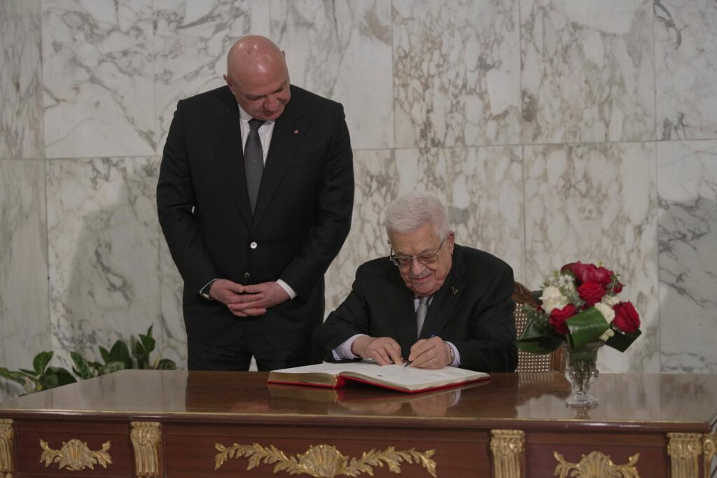 Abbas och Aoun: Så ska vapenkontrollen i Libanon genomföras